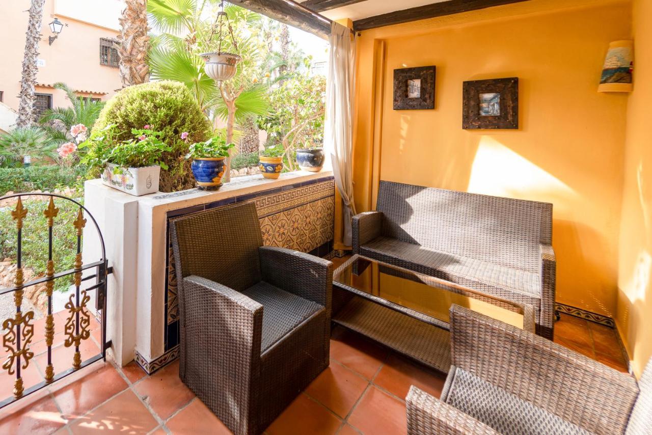 The Best House! Large Terrace Beach And Bars! Traveller Awards 2024-2025 Torrevieja Exteriör bild